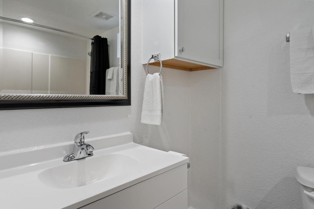 Extended Stay Gun Barrel City Dış mekan fotoğraf
